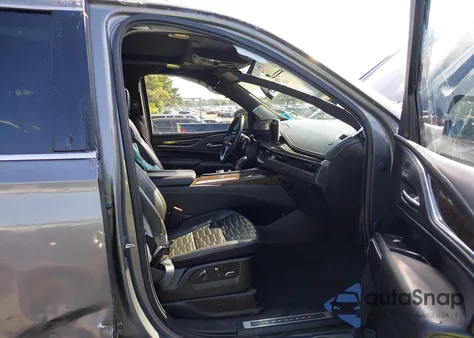 2021 Cadillac Escalade Esv 4Wd Premium Luxury Platinum z USA, uszkodzony, nr VIN 1GYS4MKLXMR228725